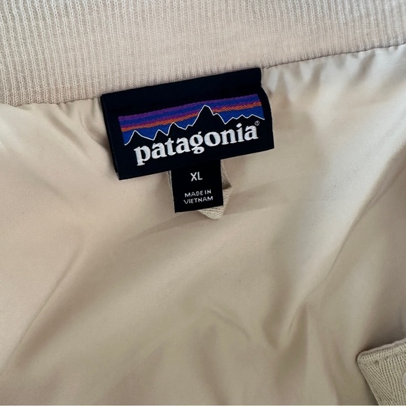 Patagonia Woolyester Pile Bomber Jacket Women's Size XL - Picture 8 of 11